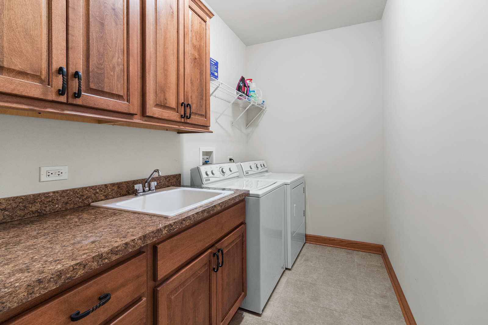 851 Prairie Ridge Drive Woodstock, IL 60098 - Photo 13 of 27 Gallery Image 13