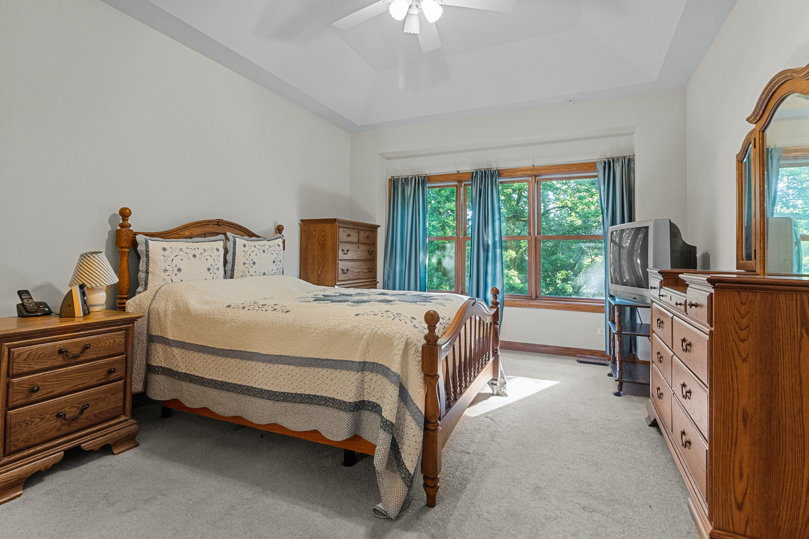 851 Prairie Ridge Drive Woodstock, IL 60098 - Photo 14 of 27 Gallery Image 14