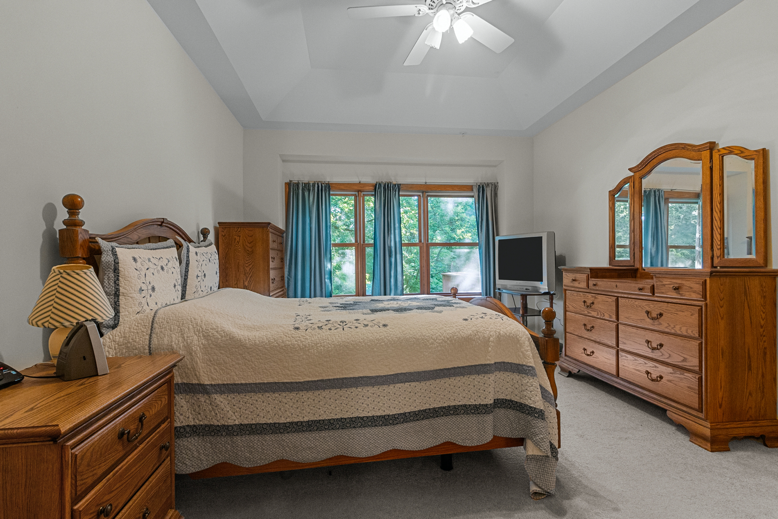 851 Prairie Ridge Drive Woodstock, IL 60098 - Photo 15 of 27 Gallery Image 15