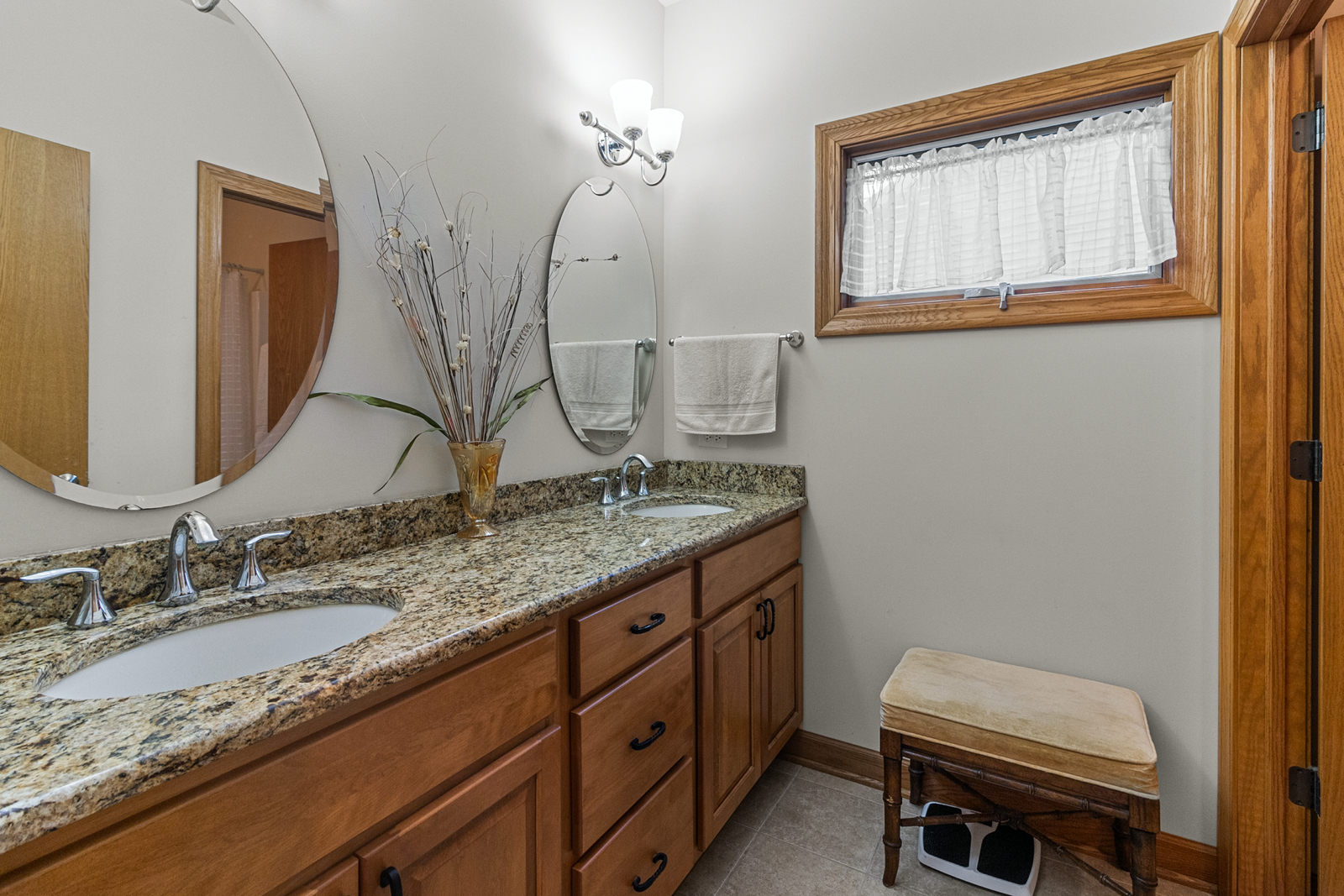 851 Prairie Ridge Drive Woodstock, IL 60098 - Photo 18 of 27 Gallery Image 18