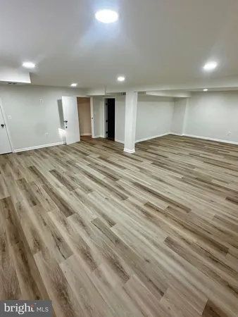 $4,500 | 5100 10th Street North, Arlington, VA 22205