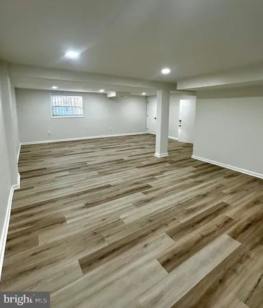 $4,500 | 5100 10th Street North, Arlington, VA 22205