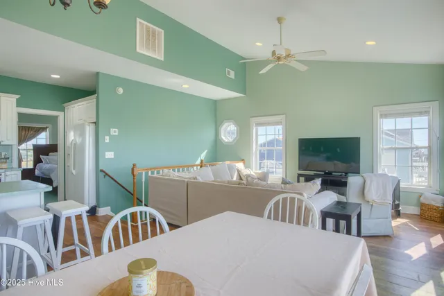 $2,500 | 113 Summer Pl Drive, North Topsail Beach, NC 28460