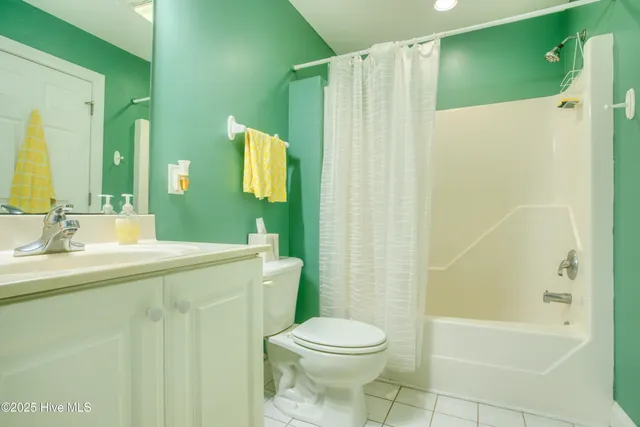 $2,500 | 113 Summer Pl Drive, North Topsail Beach, NC 28460