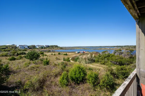$2,500 | 113 Summer Pl Drive, North Topsail Beach, NC 28460