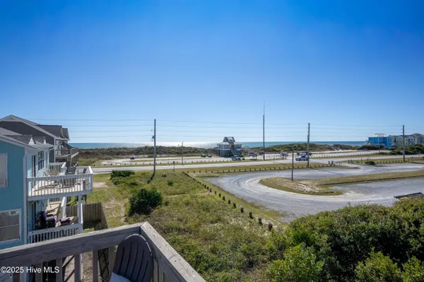 $2,500 | 113 Summer Pl Drive, North Topsail Beach, NC 28460