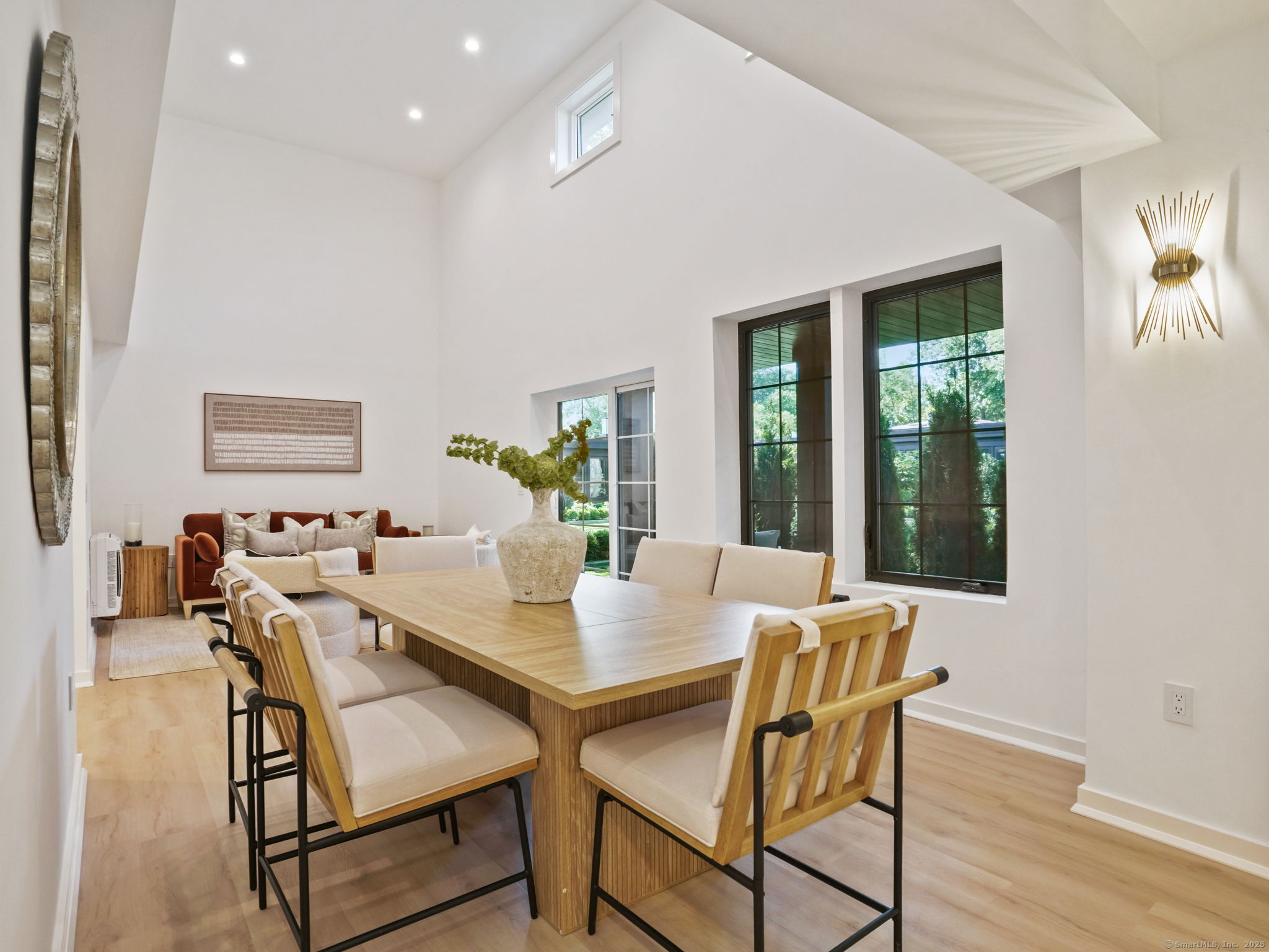 1188 King Street, Unit 116 Greenwich, CT 06831 - Photo 9 of 26 High Ceilings