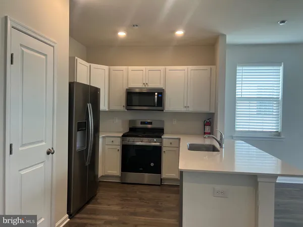 $2,750 | 145 Mazzeo Drive, Glassboro, NJ 08028