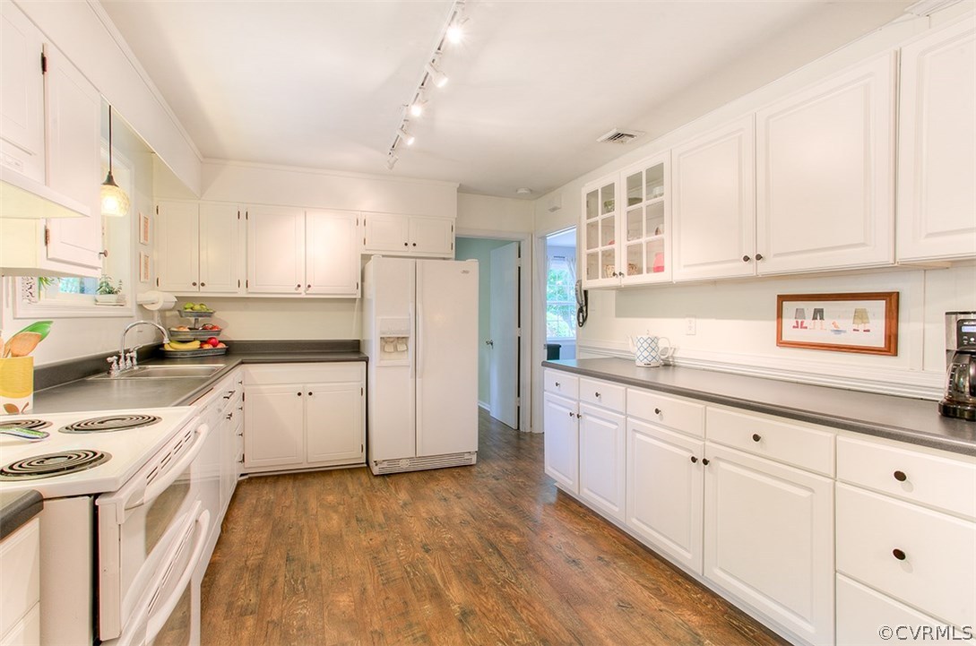 1641 Sandgate Road Midlothian, VA 23113 - Photo 11 of 26 Gallery Image 11