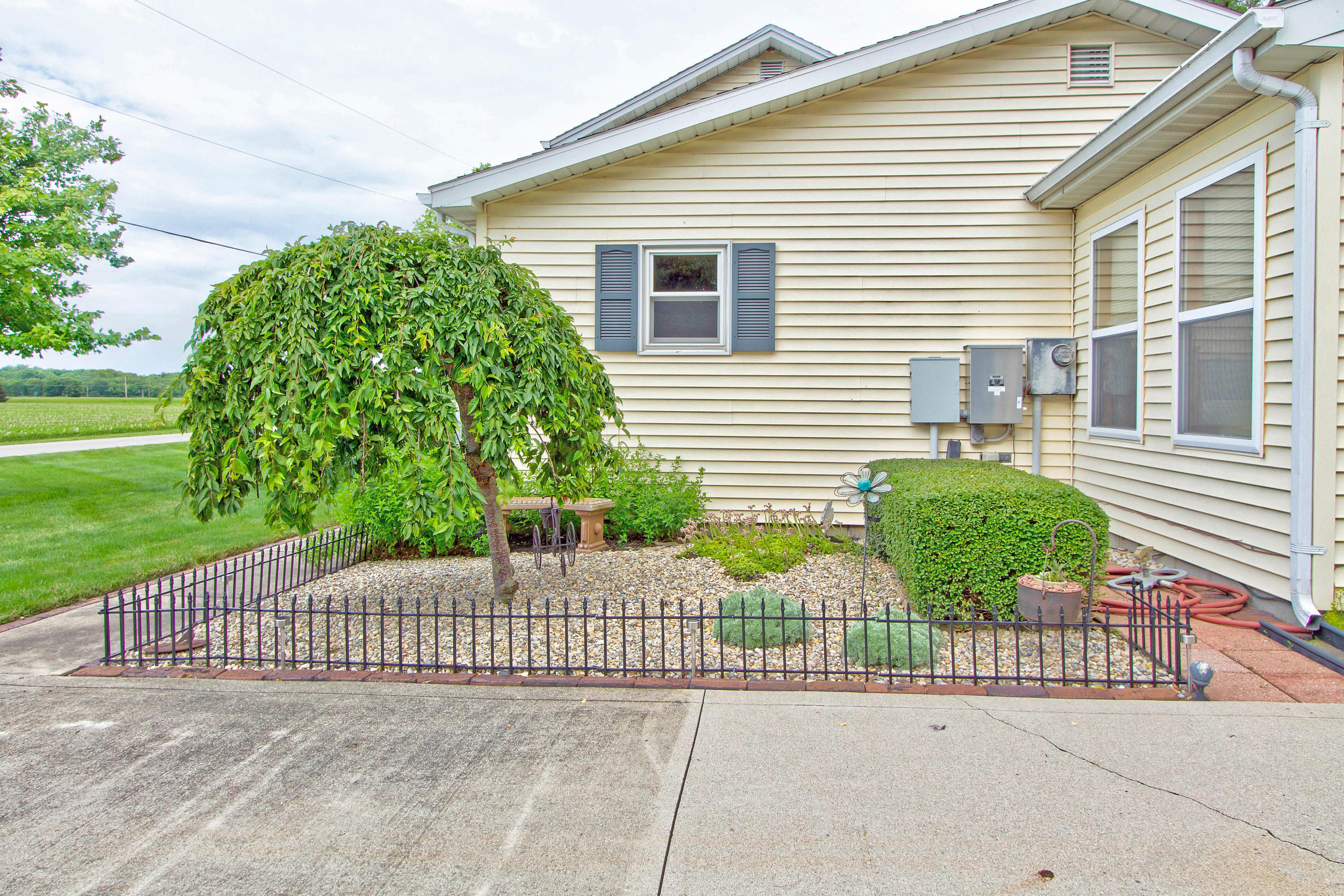 169 Ricketts Road West Liberty, OH 43357 - Photo 6 of 71