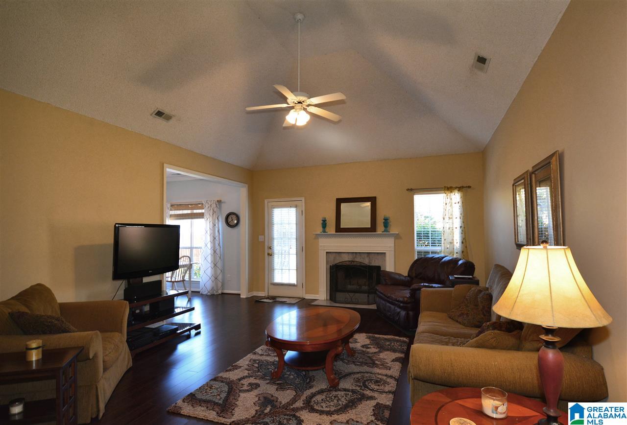 105 Hannah Circle Calera, AL 35040 - Photo 7 of 35