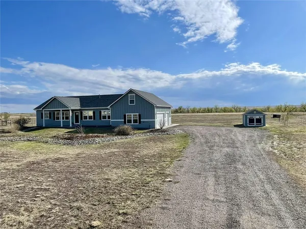 $739,000 | 176 West 8th Avenue, Byers, CO 80103