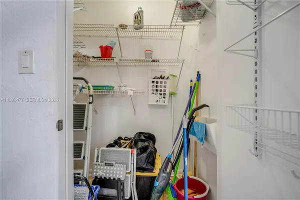 $2,200 | 13924 Southwest 90th Terrace, Unit 13924, Miami, FL 33186