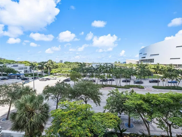 $659,000 | 888 Biscayne Boulevard, Unit 309, Miami, FL 33132