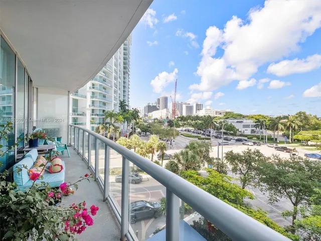 $659,000 | 888 Biscayne Boulevard, Unit 309, Miami, FL 33132