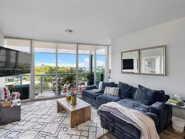 $659,000 | 888 Biscayne Boulevard, Unit 309, Miami, FL 33132