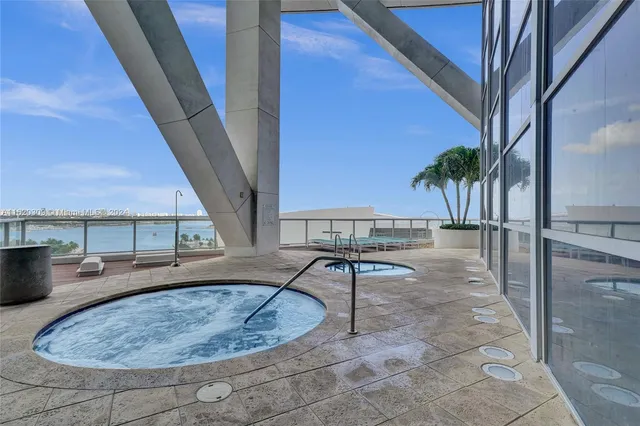 $659,000 | 888 Biscayne Boulevard, Unit 309, Miami, FL 33132