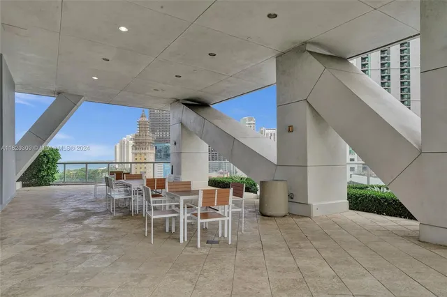 $659,000 | 888 Biscayne Boulevard, Unit 309, Miami, FL 33132