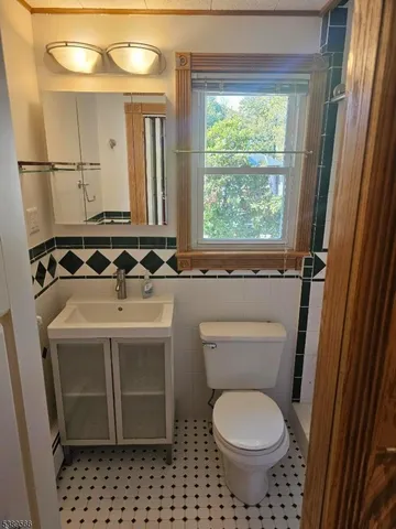 $1,800 | 307 Prospect Street, Stewartsville, NJ 08886