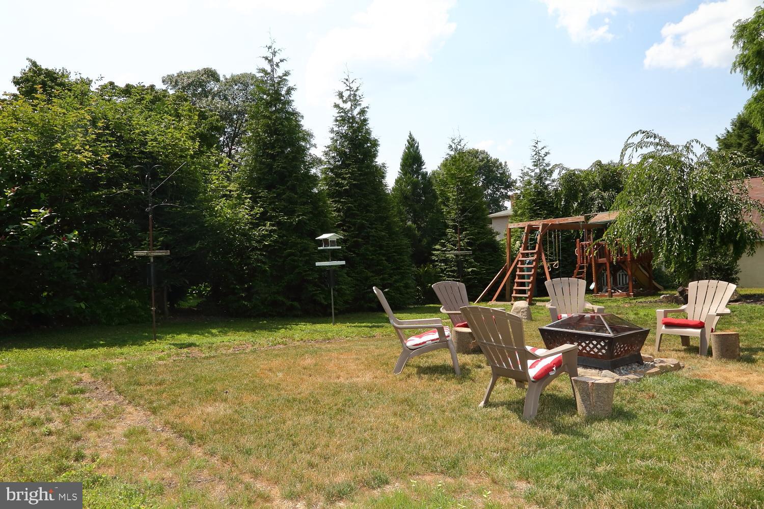 243 North Decatur Street Strasburg, PA 17579 - Photo 28 of 30 large level back yard - Mature trees