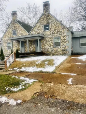 $260,000 | 6838 Julian Avenue, St. Louis, MO 63130