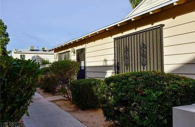 $1,399 | 4938 Larkspur Street, Las Vegas, NV 89120