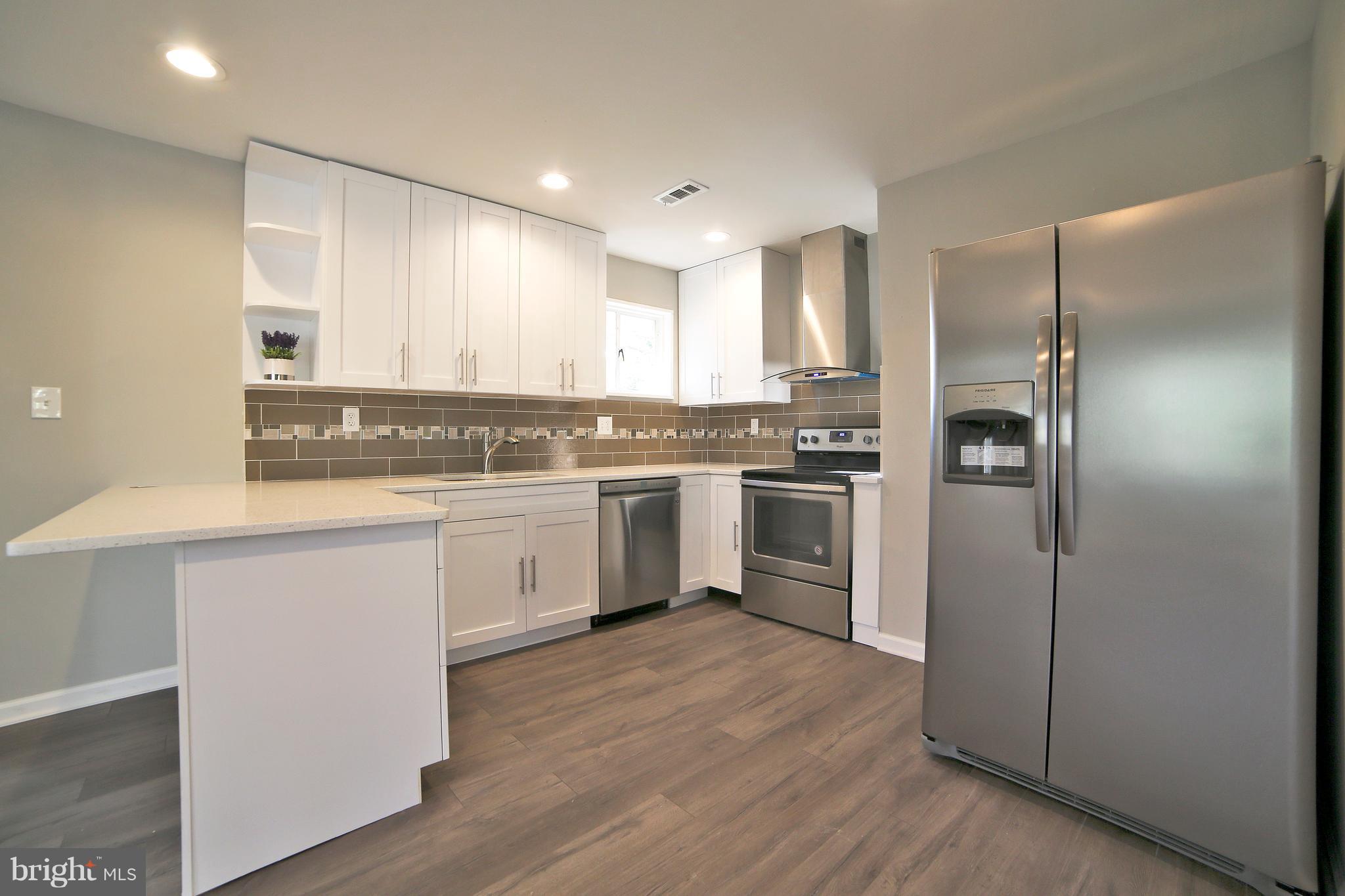 4105 Braddock Road Alexandria, VA 22312 - Photo 8 of 24 Kitchen