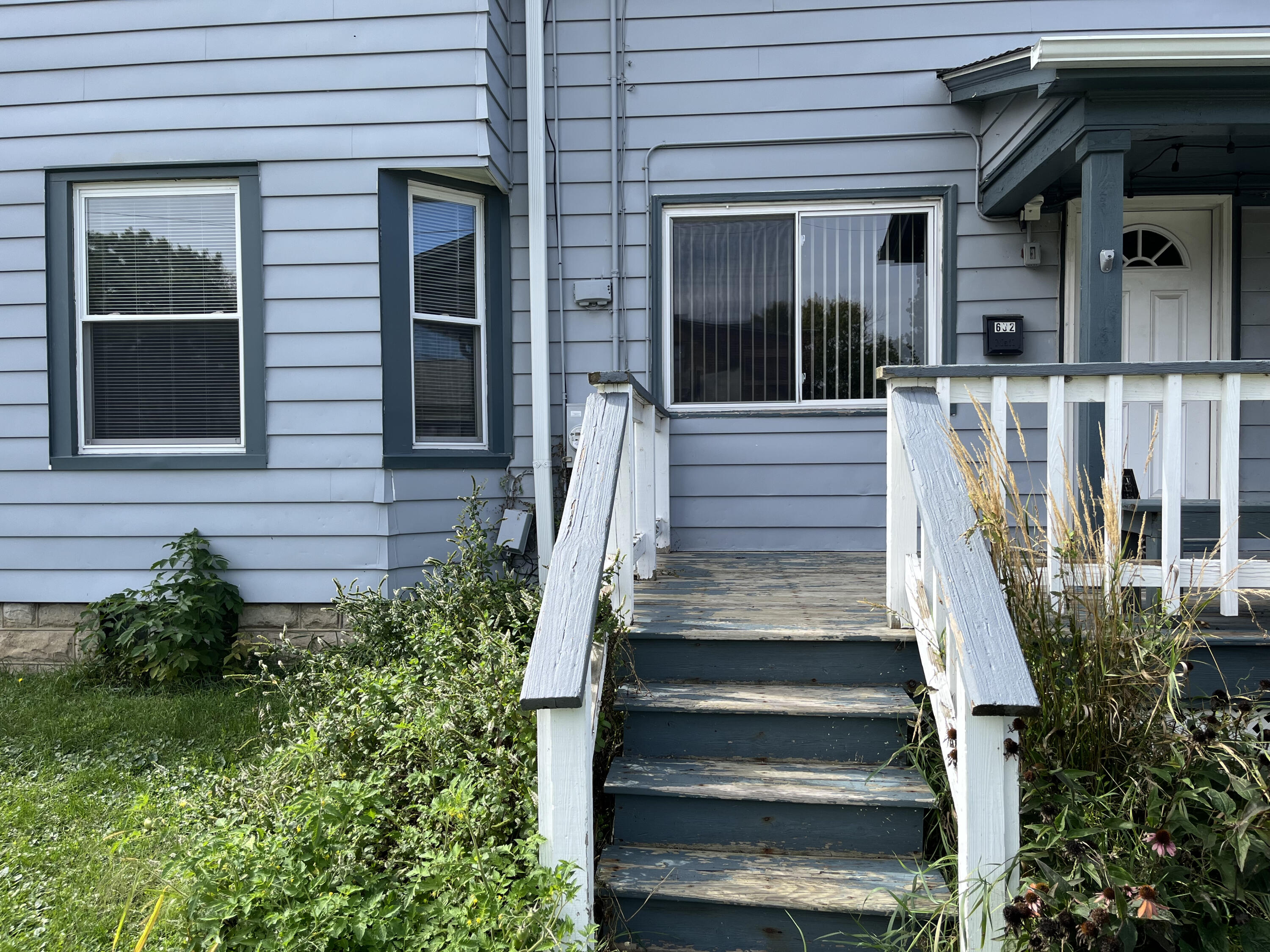 602 Michigan Avenue South Milwaukee, WI 53172 - Photo 3 of 19 IMG_4141