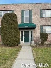 $2,450 | 1069 Fenwood Drive, Unit 1, Valley Stream, NY 11580