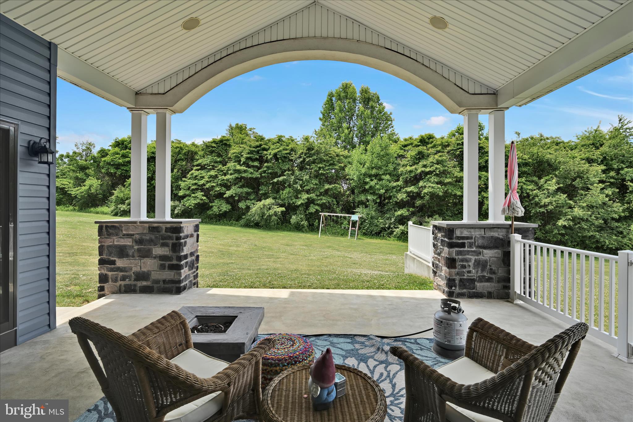 410 Walnuttown Road Fleetwood, PA 19522 - Photo 12 of 60 Back Patio