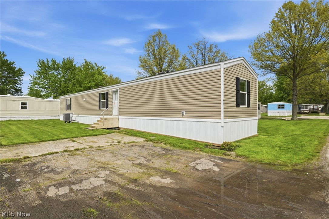 3583 Austin Road, Unit 34 Geneva, OH 44041 - Photo 3 of 22