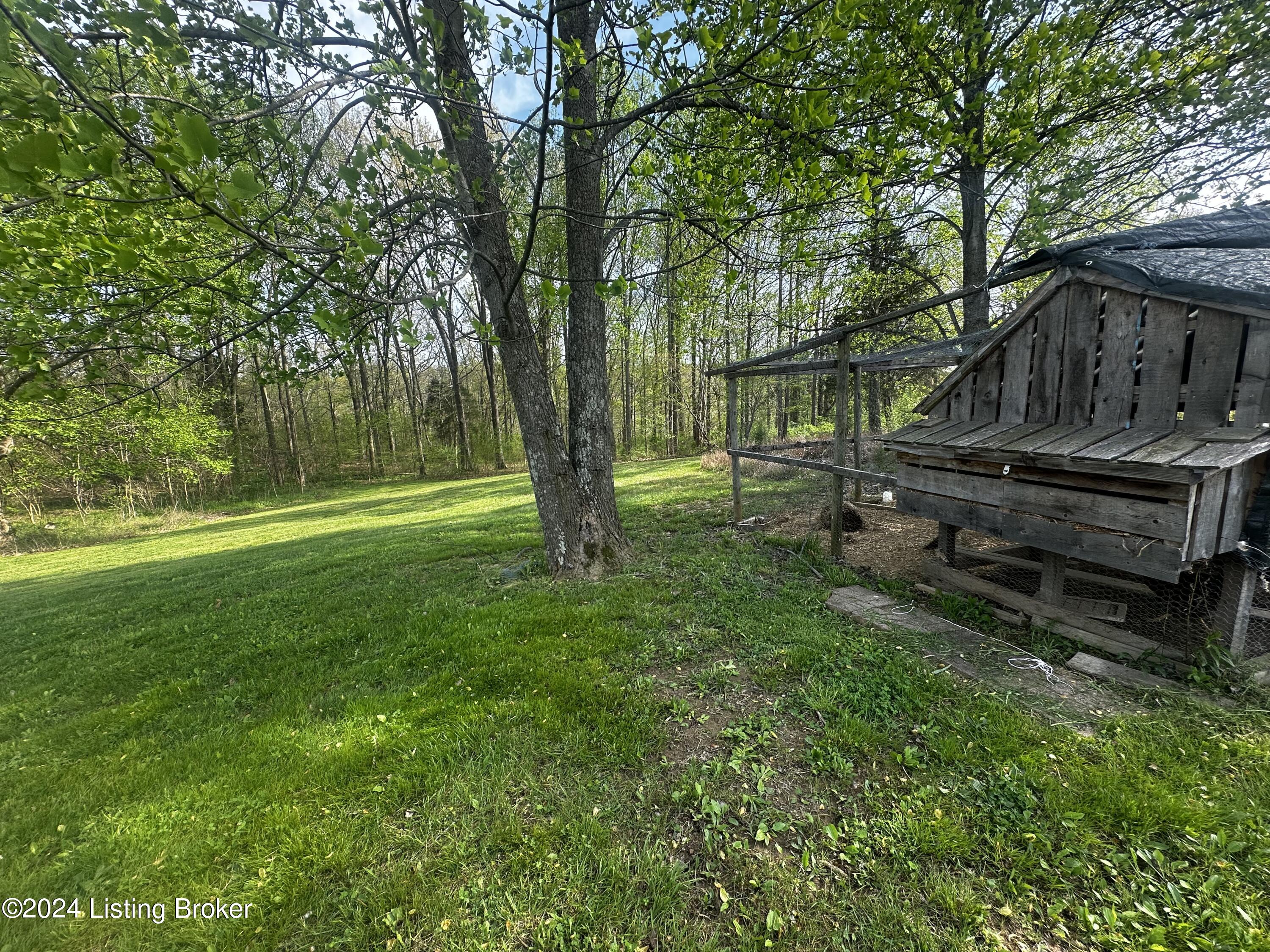 1105 Greer Road Payneville, KY 40157 - Photo 13 of 68 78CDA58A-F05E-49CC-81AA-AF9F137EDD91