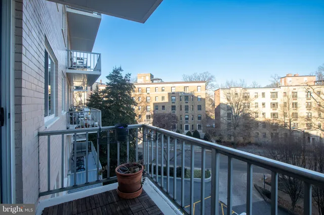 $1,690 | 2829 Connecticut Avenue Northwest, Unit 505, Washington, DC 20008