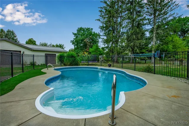 $295,000 | 24 North Edgewood Drive, Concord, NY 14141