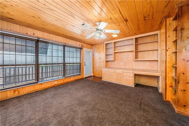 $685,000 | 10009 Stony Point Drive, Woodway, TX 76712