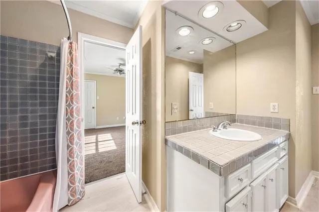 $685,000 | 10009 Stony Point Drive, Woodway, TX 76712