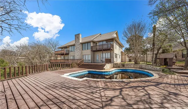 $685,000 | 10009 Stony Point Drive, Woodway, TX 76712