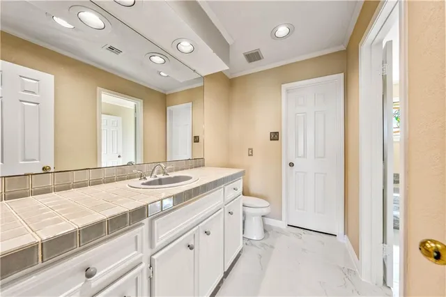 $685,000 | 10009 Stony Point Drive, Woodway, TX 76712