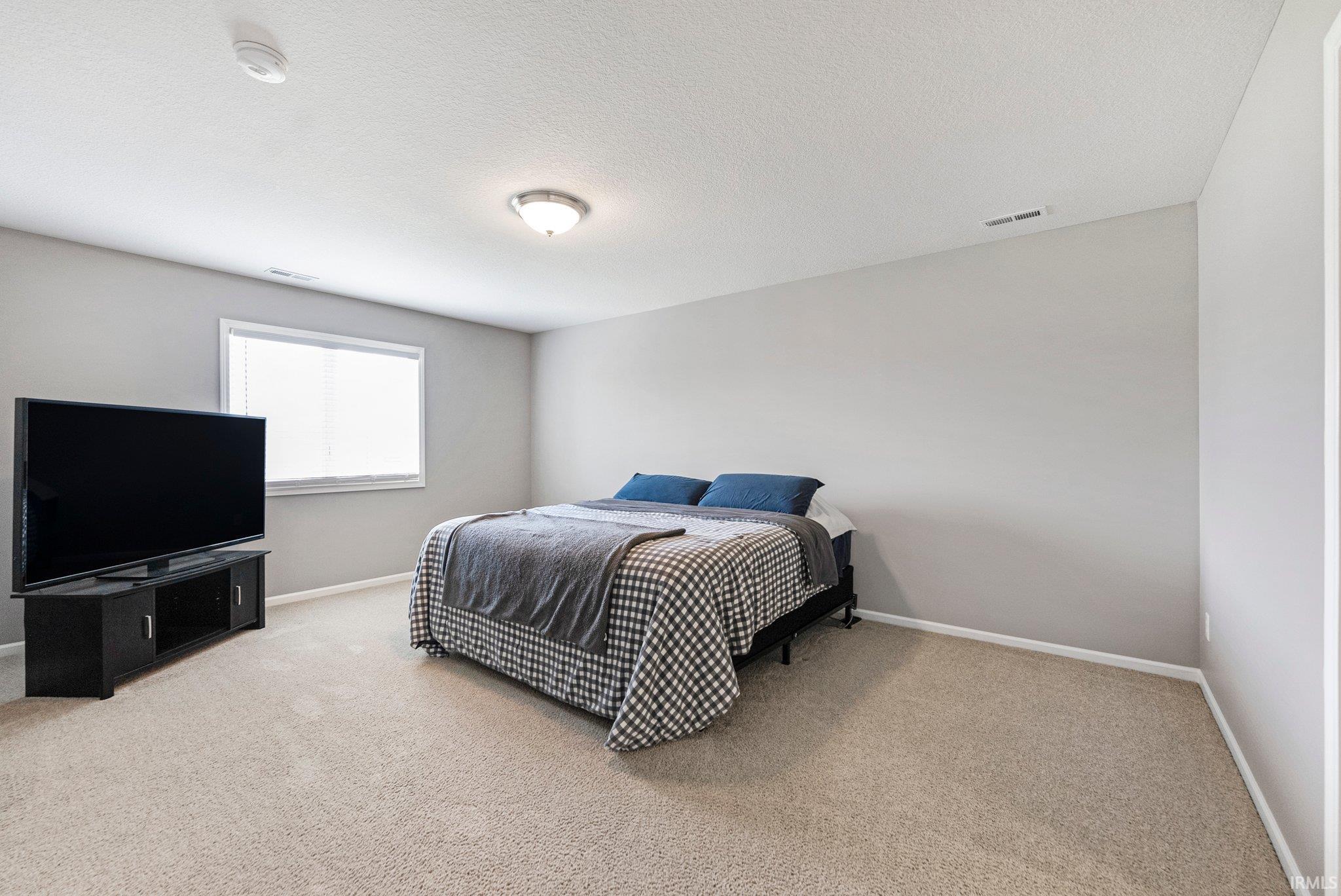 826 Clairborne Drive Fort Wayne, IN 46818 - Photo 19 of 32