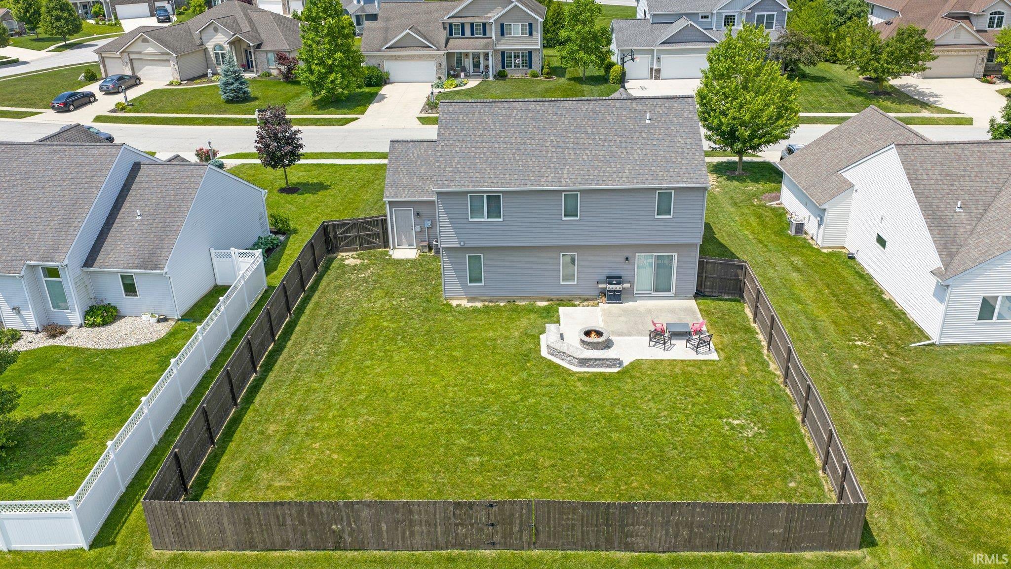 826 Clairborne Drive Fort Wayne, IN 46818 - Photo 5 of 32