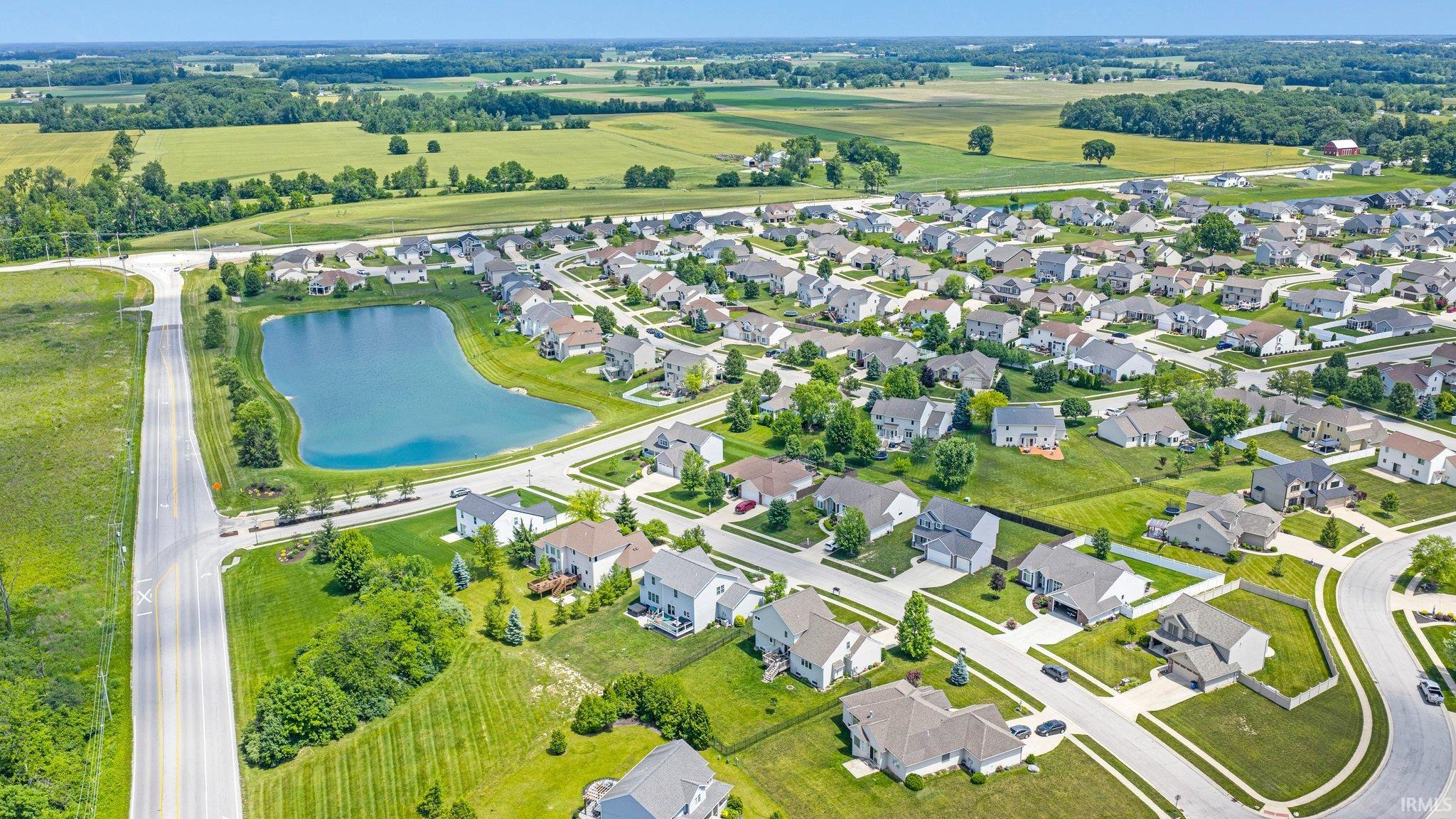 826 Clairborne Drive Fort Wayne, IN 46818 - Photo 6 of 32