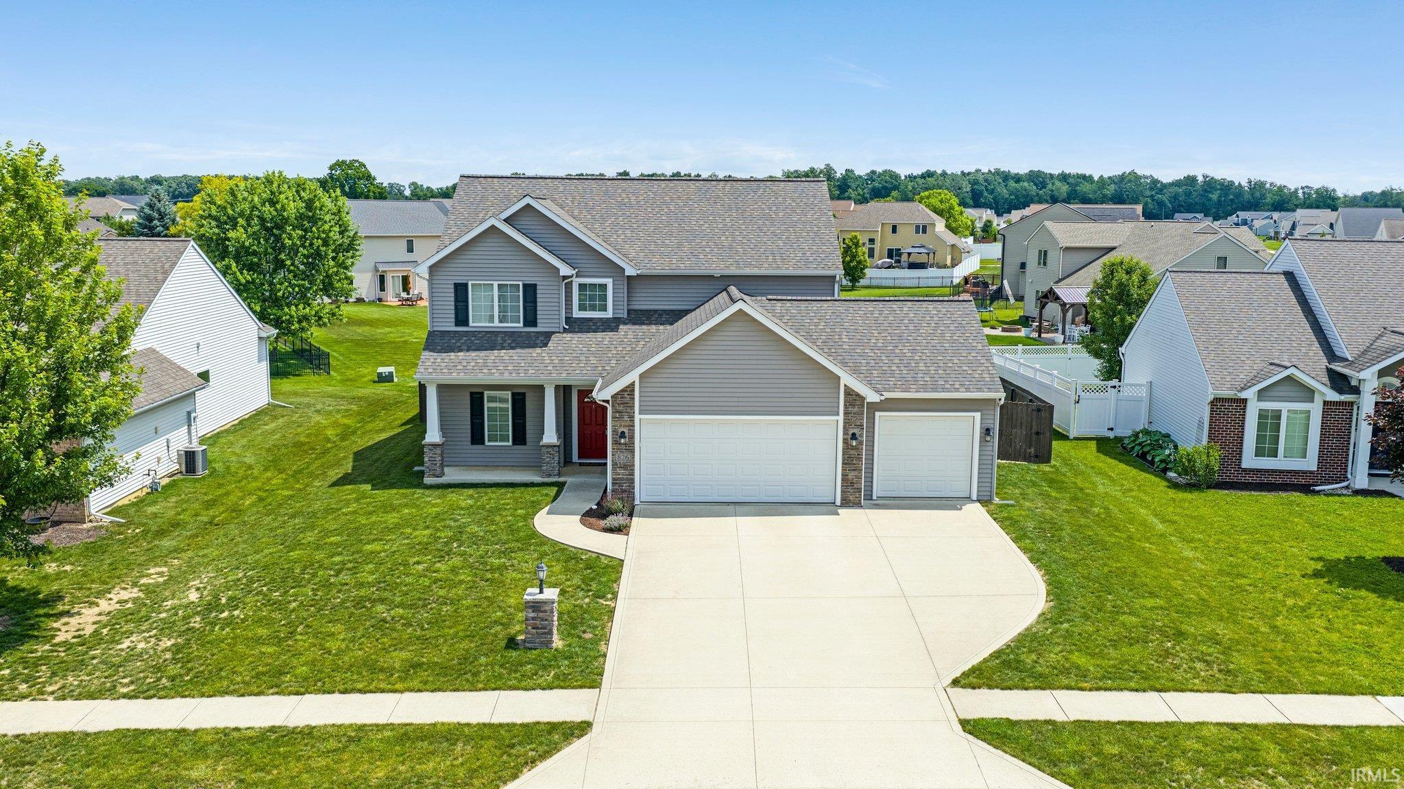 826 Clairborne Drive Fort Wayne, IN 46818 - Photo 8 of 32