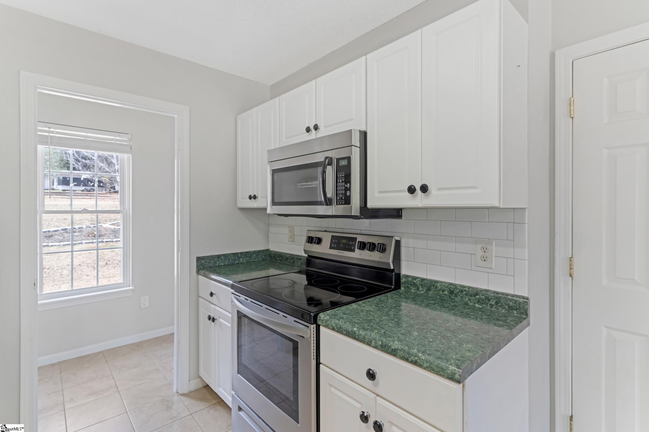 114 Ballentine Road Easley, SC 29642 - Photo 12 of 45