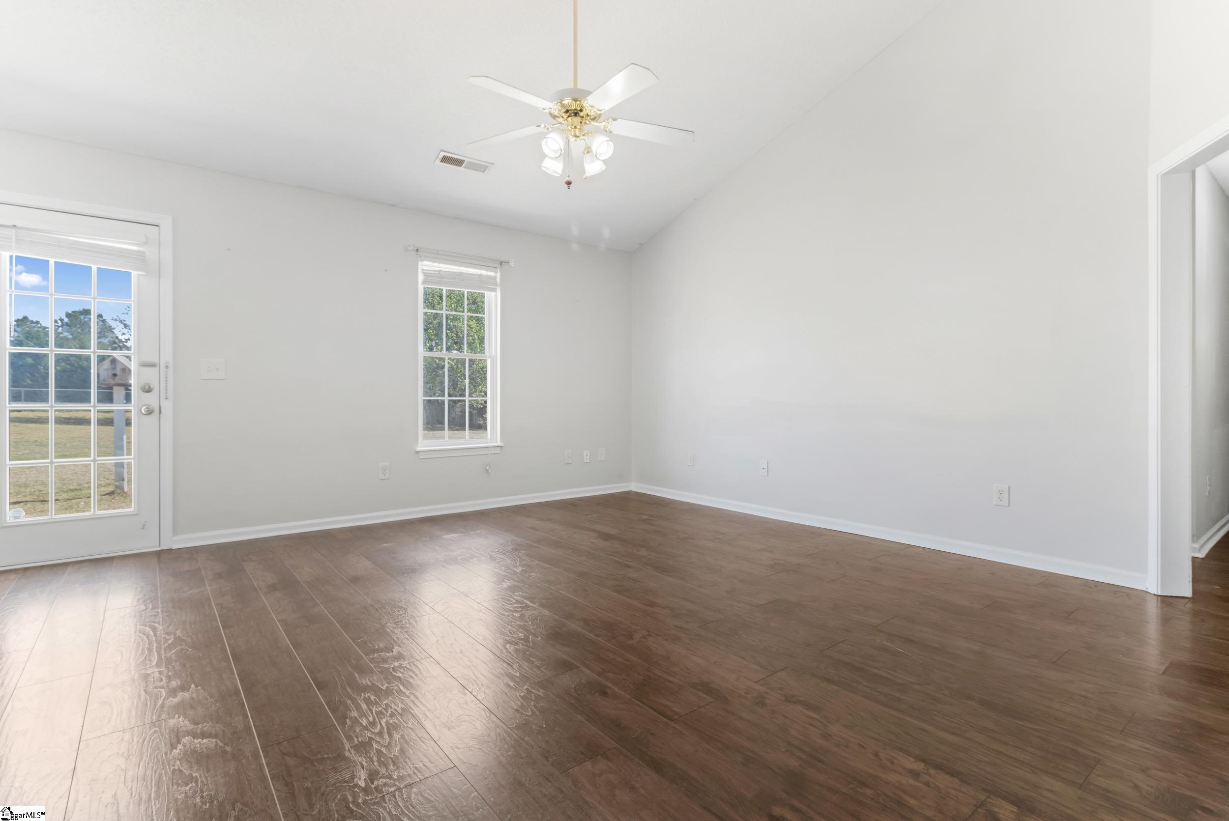 114 Ballentine Road Easley, SC 29642 - Photo 6 of 45