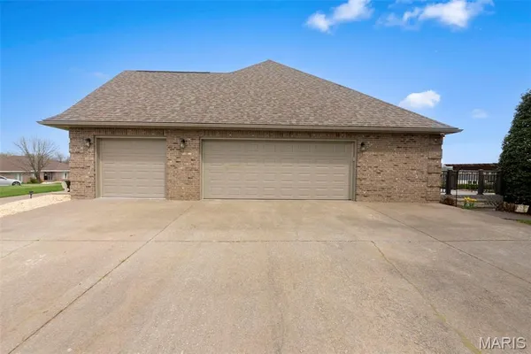 $690,000 | 2305 St Andrews Court, Jackson, MO 63755
