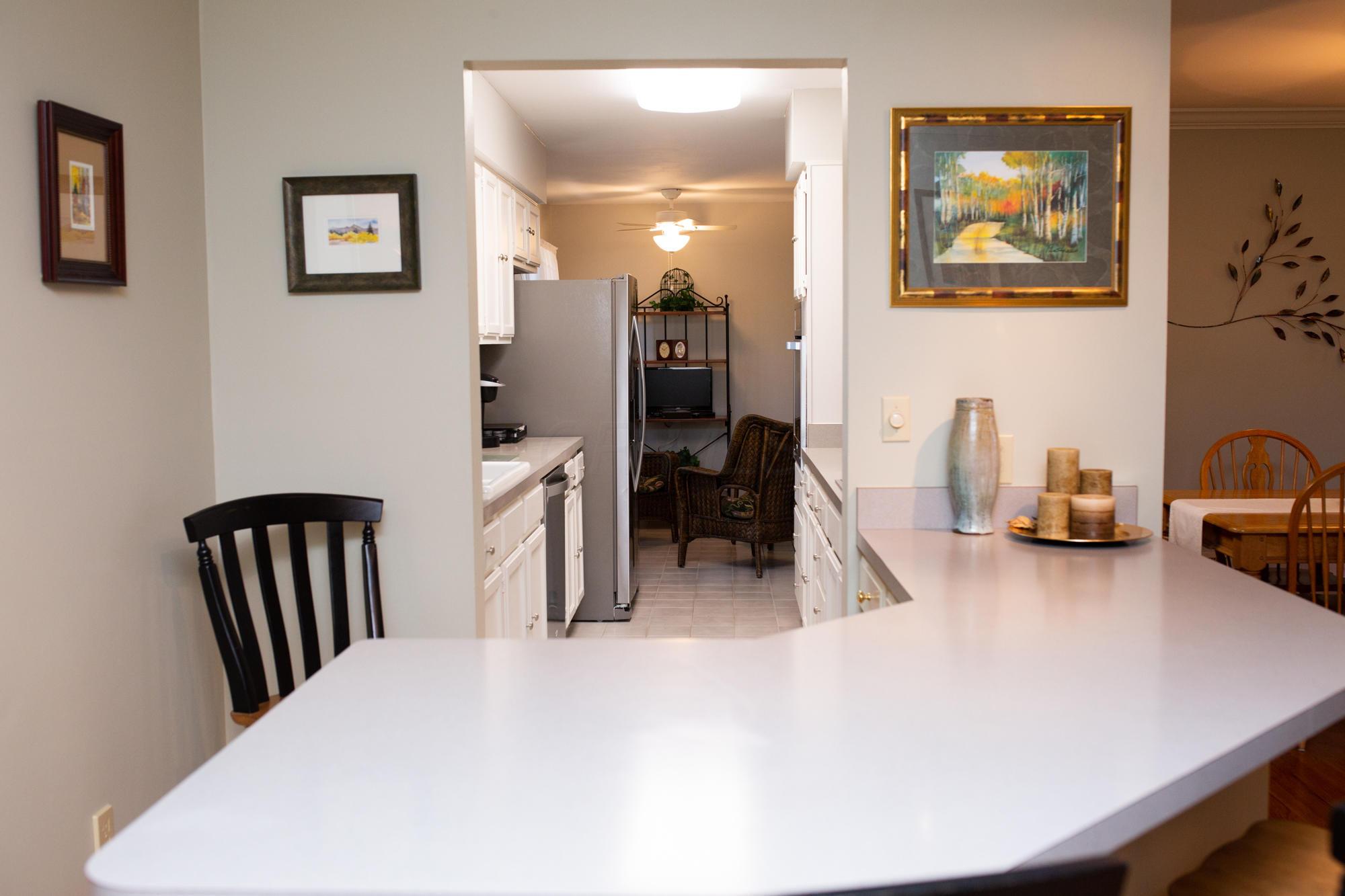 1710 Birchcrest Road Columbus, OH 43221 - Photo 4 of 25