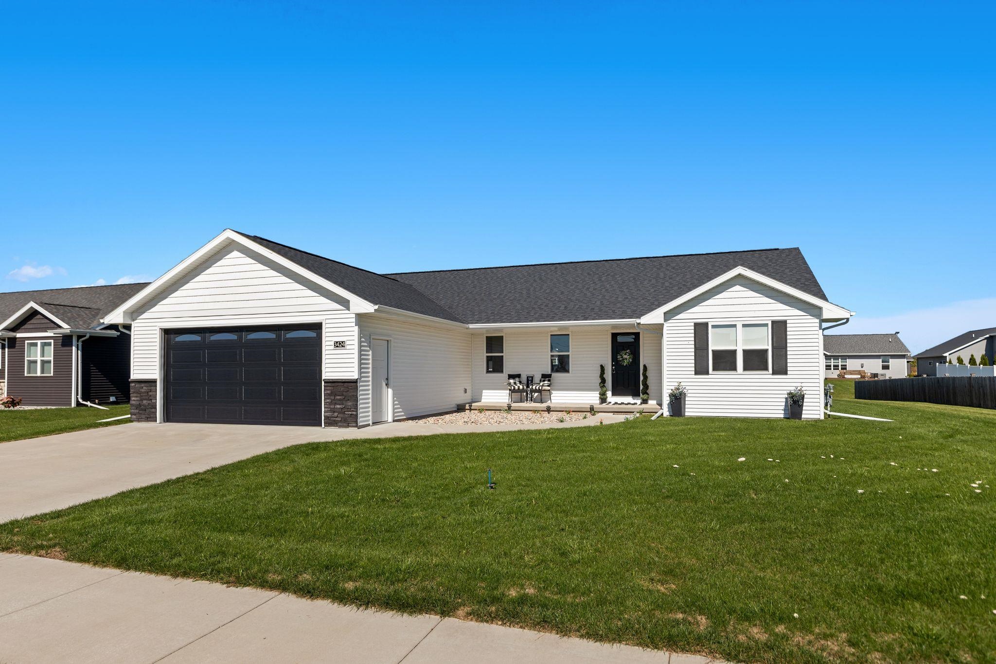 3424 East Rubyred Drive Appleton, WI 54913 - Photo 2 of 62 Gallery Image 2