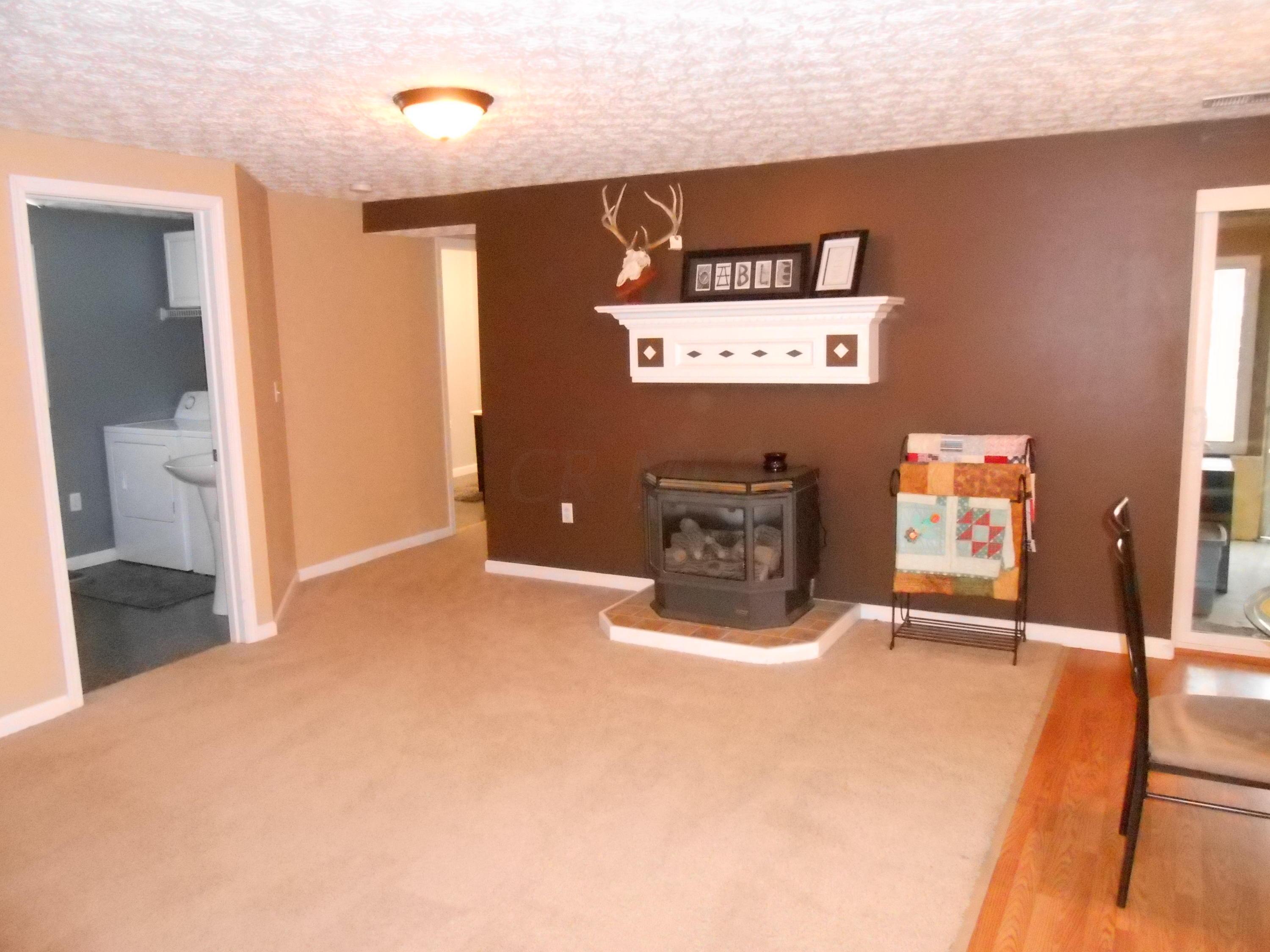 6187 Watkins Road Southwest Pataskala, OH 43062 - Photo 7 of 15