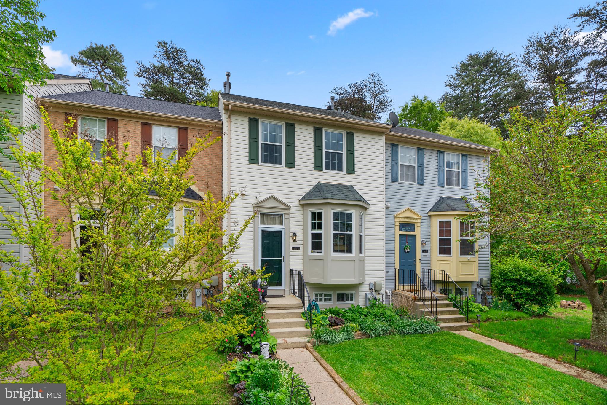 318 White Rocks Court Pasadena, MD 21122 - Photo 3 of 45 Gallery Image 3
