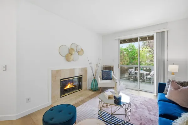 $745,000 | 250 Santa Fe Terrace, Unit 209, Sunnyvale, CA 94085